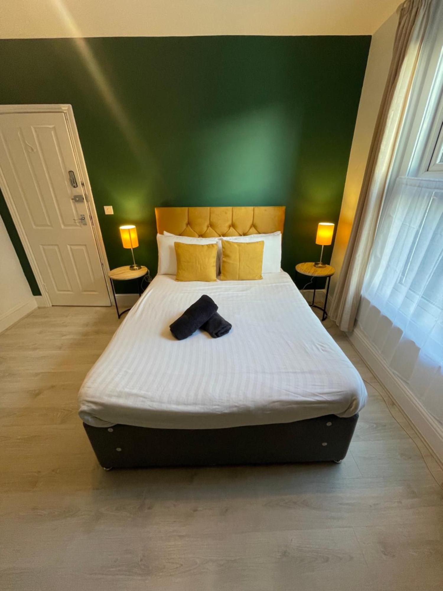 Rooms In City Centre House With Kitchen, Lounge, Garden Ίπσουιτς Εξωτερικό φωτογραφία